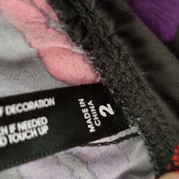 TORRID Sleep Shorts, Size 2 💋 😘 Print with Black Lace Side Bottoms like New - Picture 5 of 6